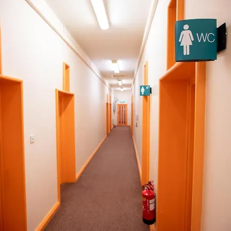 بيت شباب College Hospitality